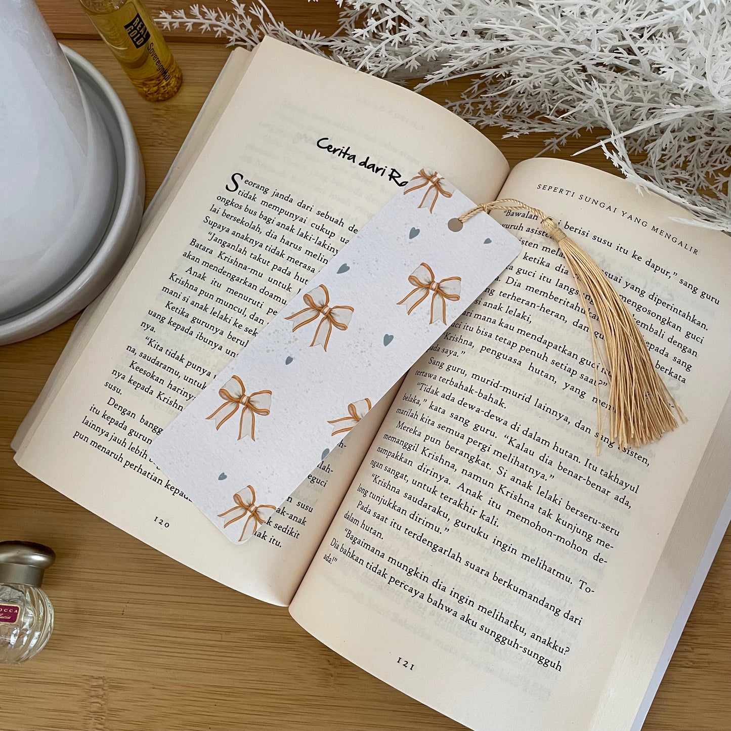 Bow Bookmark